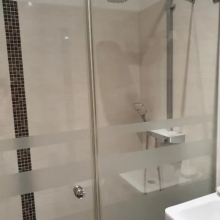 Hotel apartamentowy Luxusappartement Mitten In Neueroeffnung ! 3*