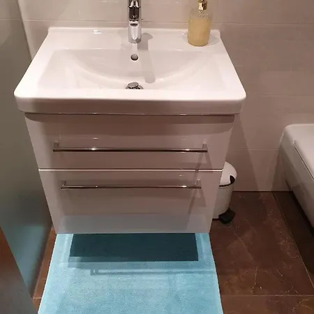 Luxusappartement Mitten In Neueroeffnung ! 3*